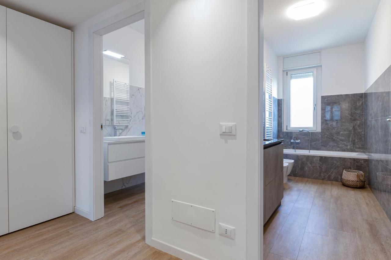 Luxury Apartment Near Navigli - Anemoni 5 Милан Экстерьер фото