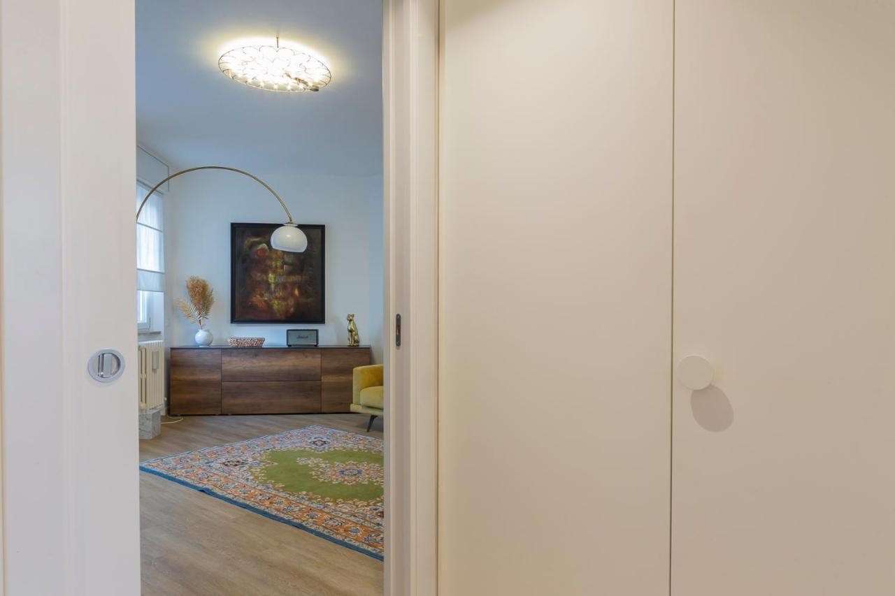 Luxury Apartment Near Navigli - Anemoni 5 Милан Экстерьер фото